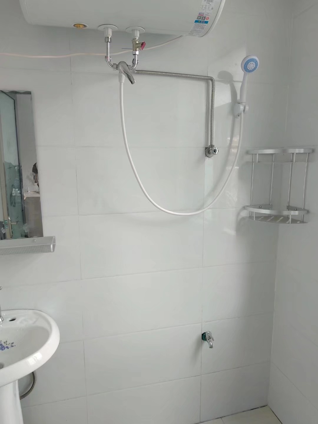 两室一厅一厨一卫