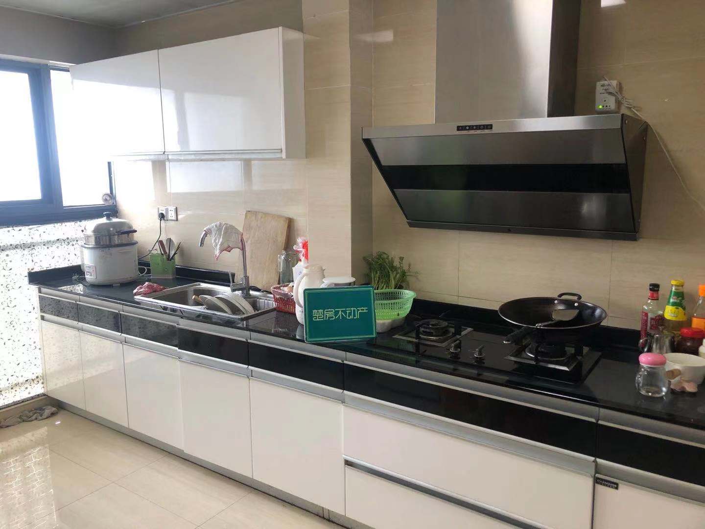 圣淘沙，精装大三房，楼层超好， 看房！