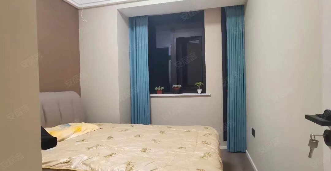 55，降价了，捡漏，城南天花板小区，jin此一套全新精装三房