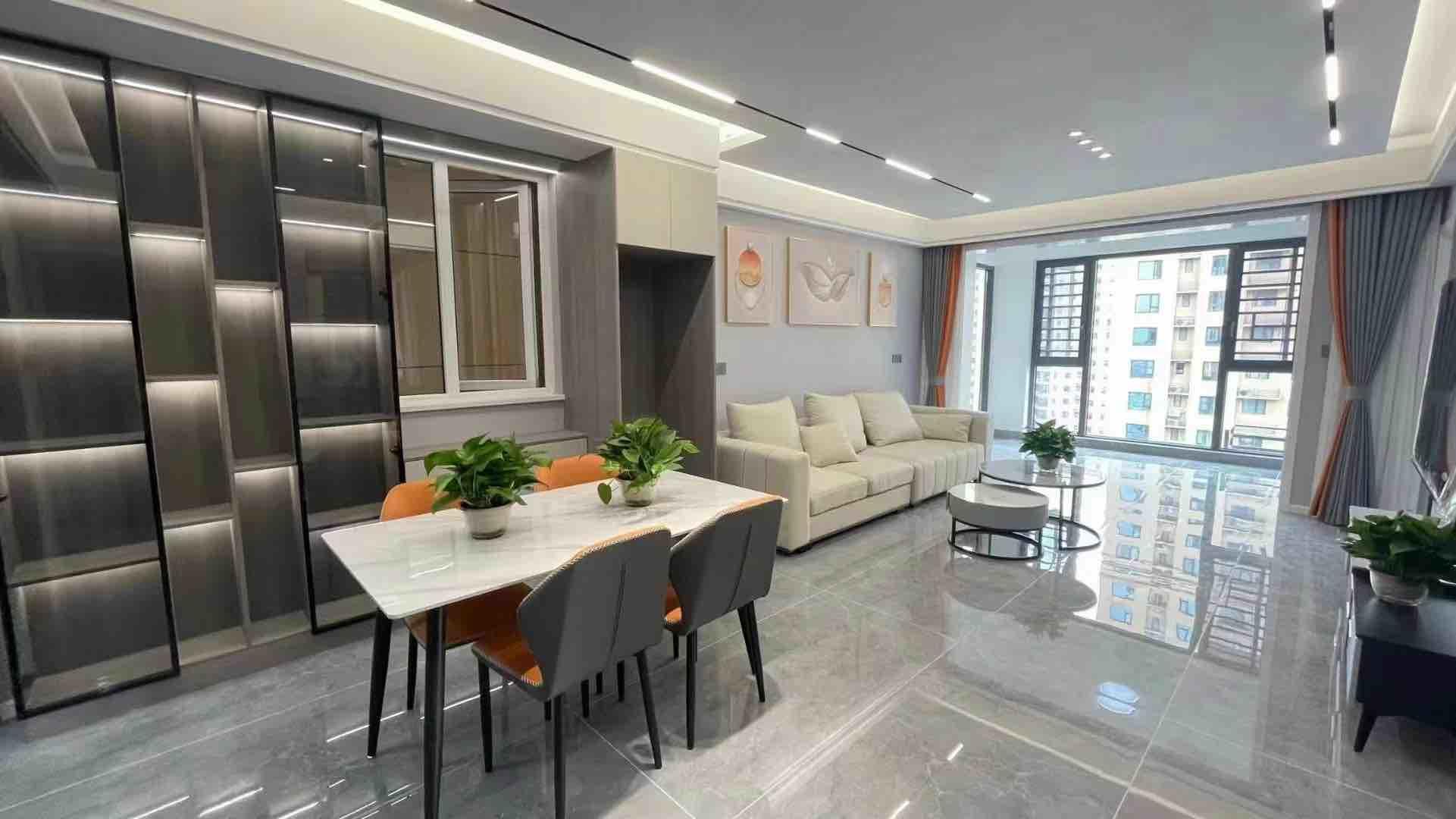 仙桃满庭春3室2厅2卫，全新精装修 优价出售！机会难得！