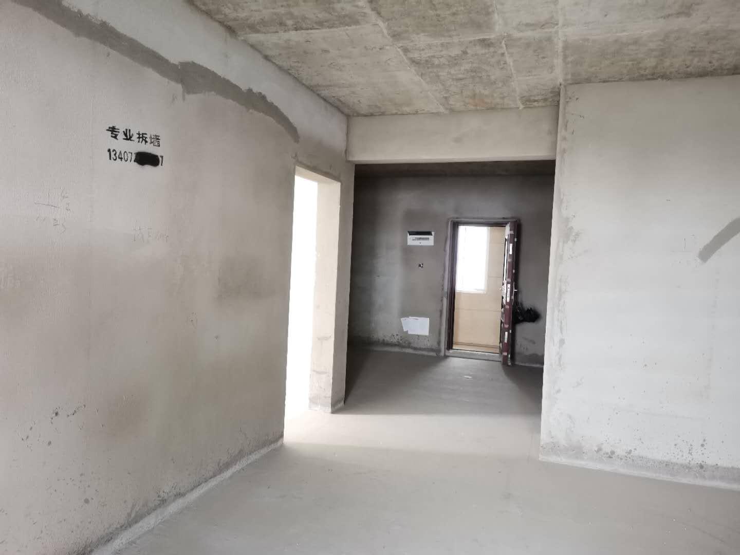 捡漏全款银湖城 楼层赠送一个房三室两厅两卫