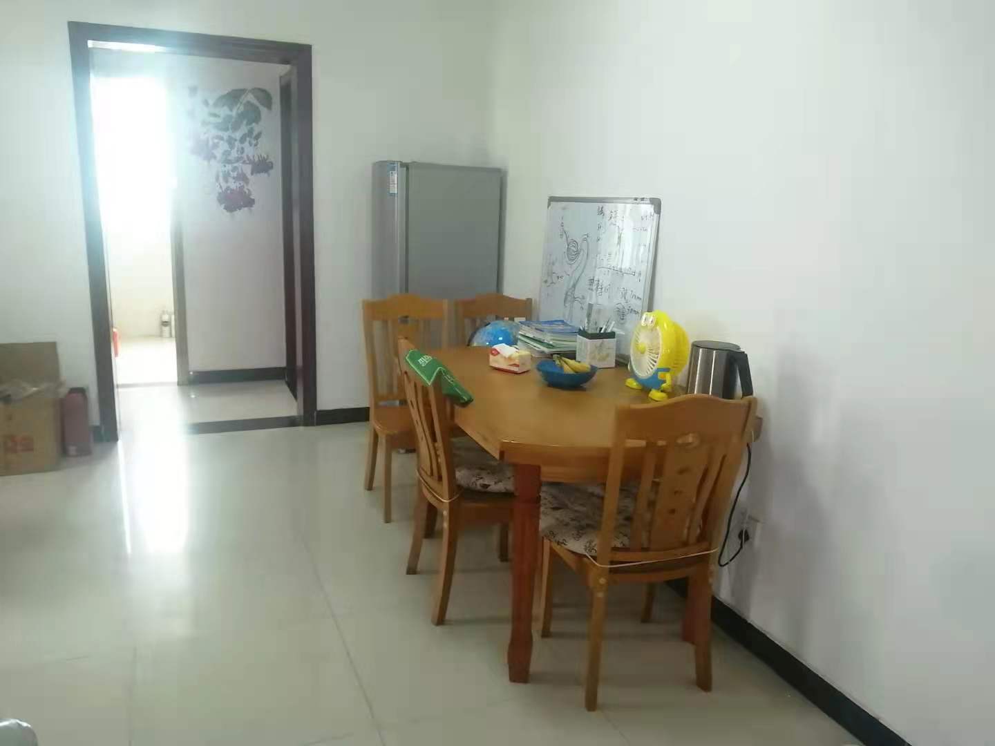 一中对面翰林公馆精装2房坐北朝南证满2年采光好