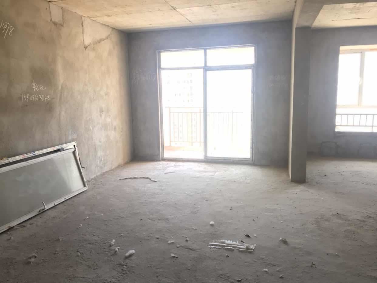 新街南城 地段沔阳 对面诚心急售性价比高！看房方便