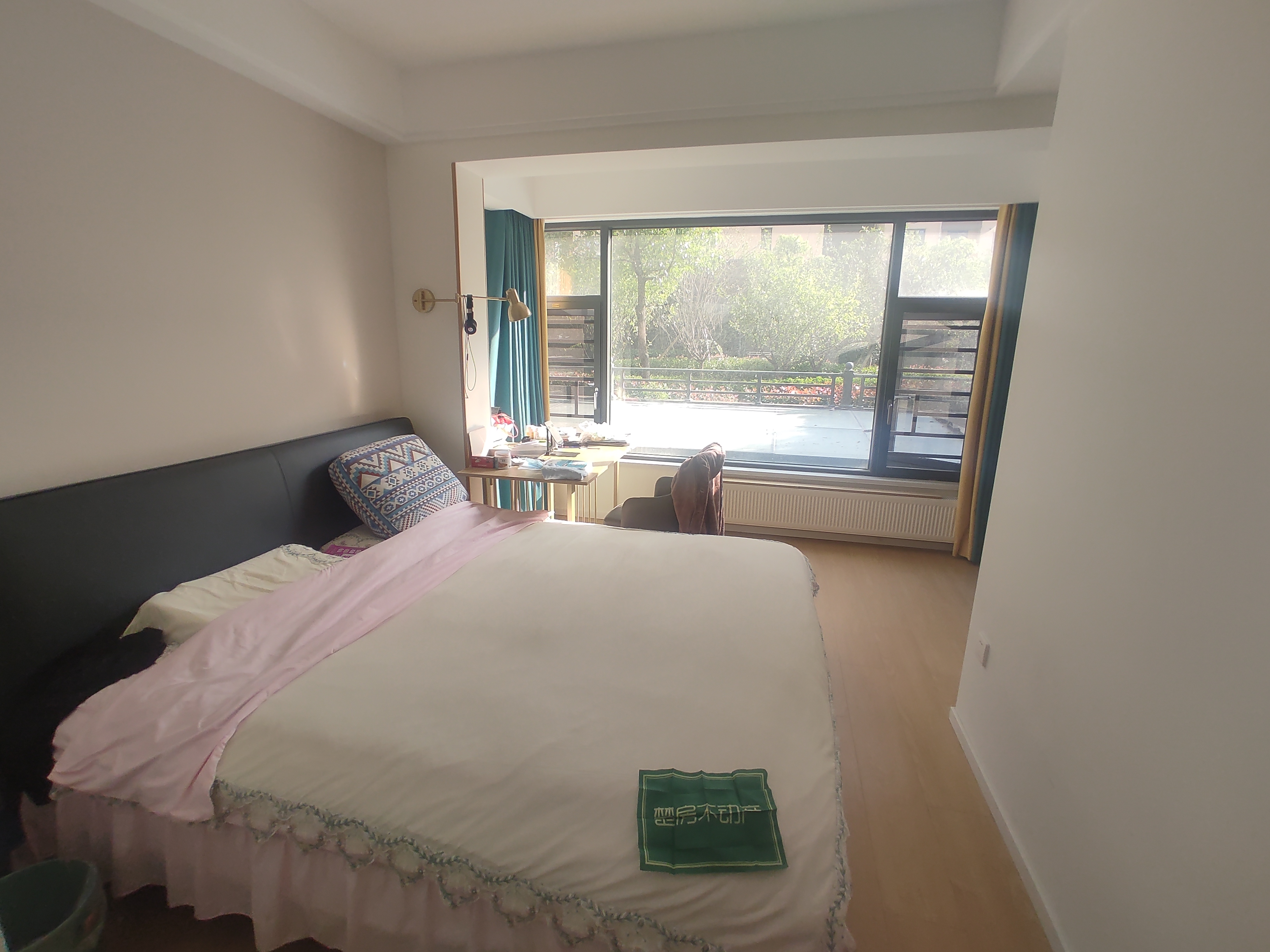 荣怀。及弟世家全屋品牌定制复式楼带全屋供暖产证面积120平赠送面积60几平业主急卖