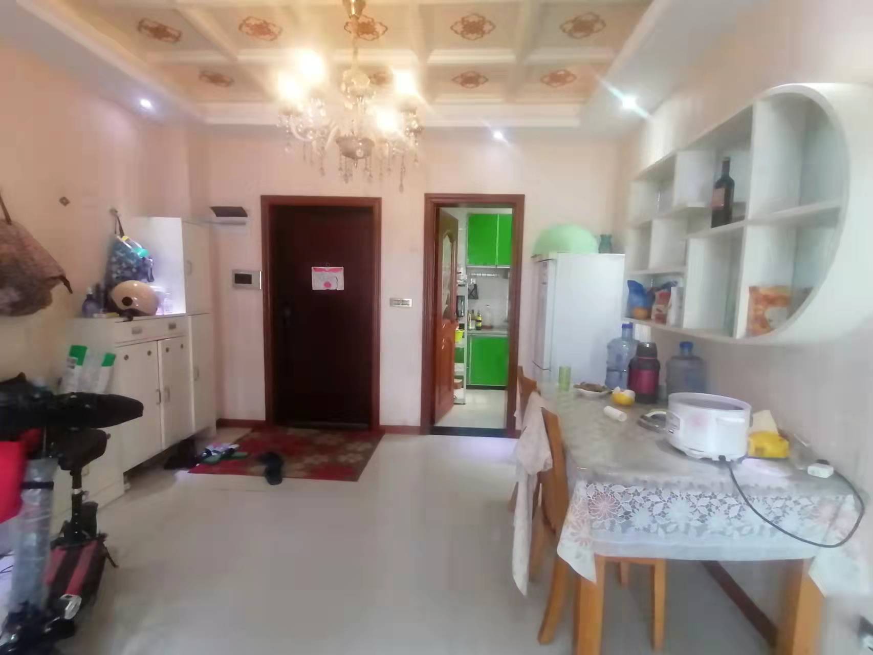 御台公馆精装修小三房证满2年家具家电留下采光超好价格可谈