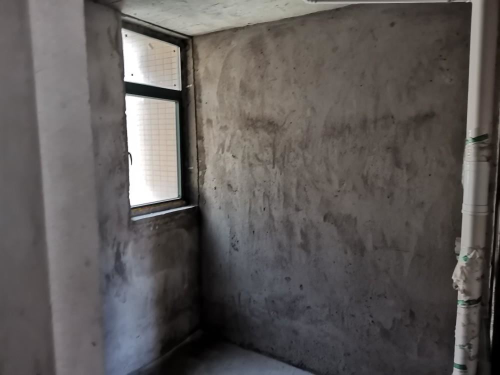 新城一号新出大三房，证满二，南北通透，楼层好