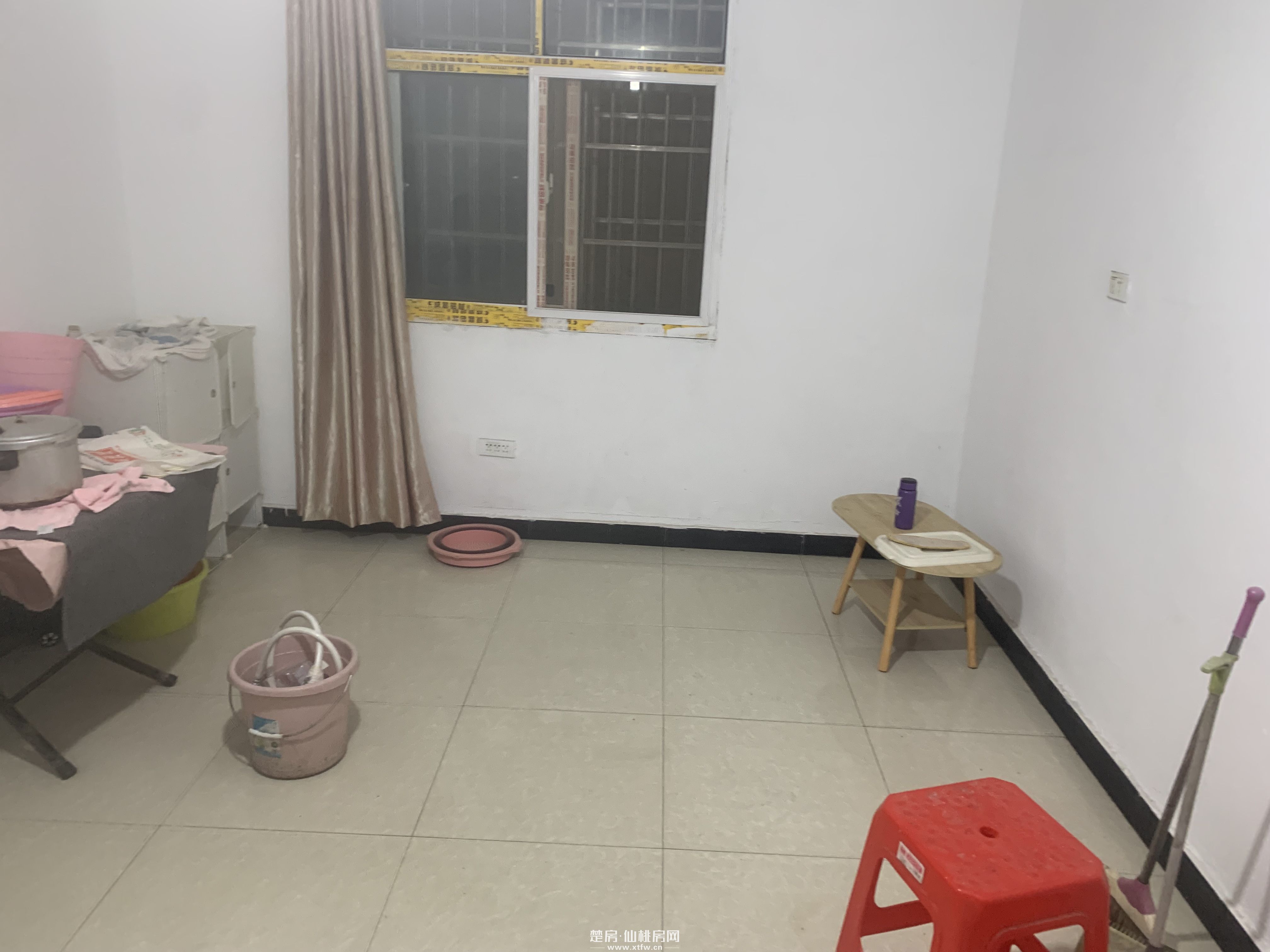 沙嘴步行街中段五居新区西八巷15号