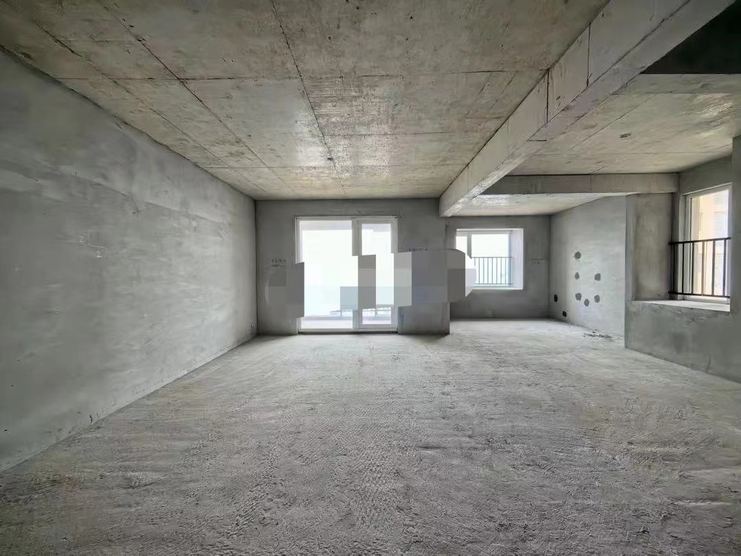 17，降价了，满庭春毛坯三房，单价4800，,中间楼层，证满二，业主急售看中可谈