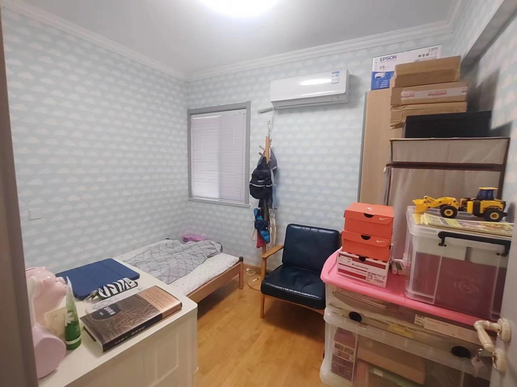 新三中旁元泰未来城精装大两房电梯高层适合出租自住照顾小孩