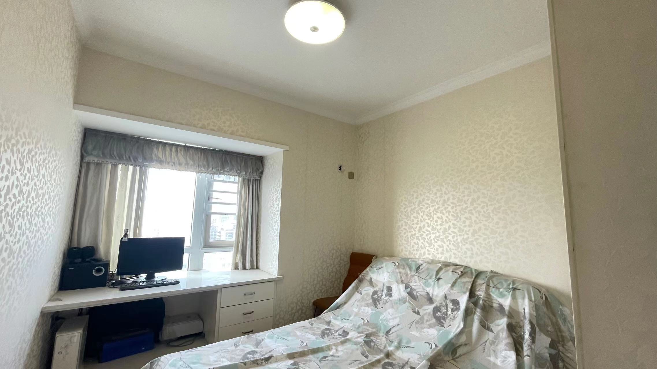 福星城.精装三房两房.中间楼层.业主诚心卖