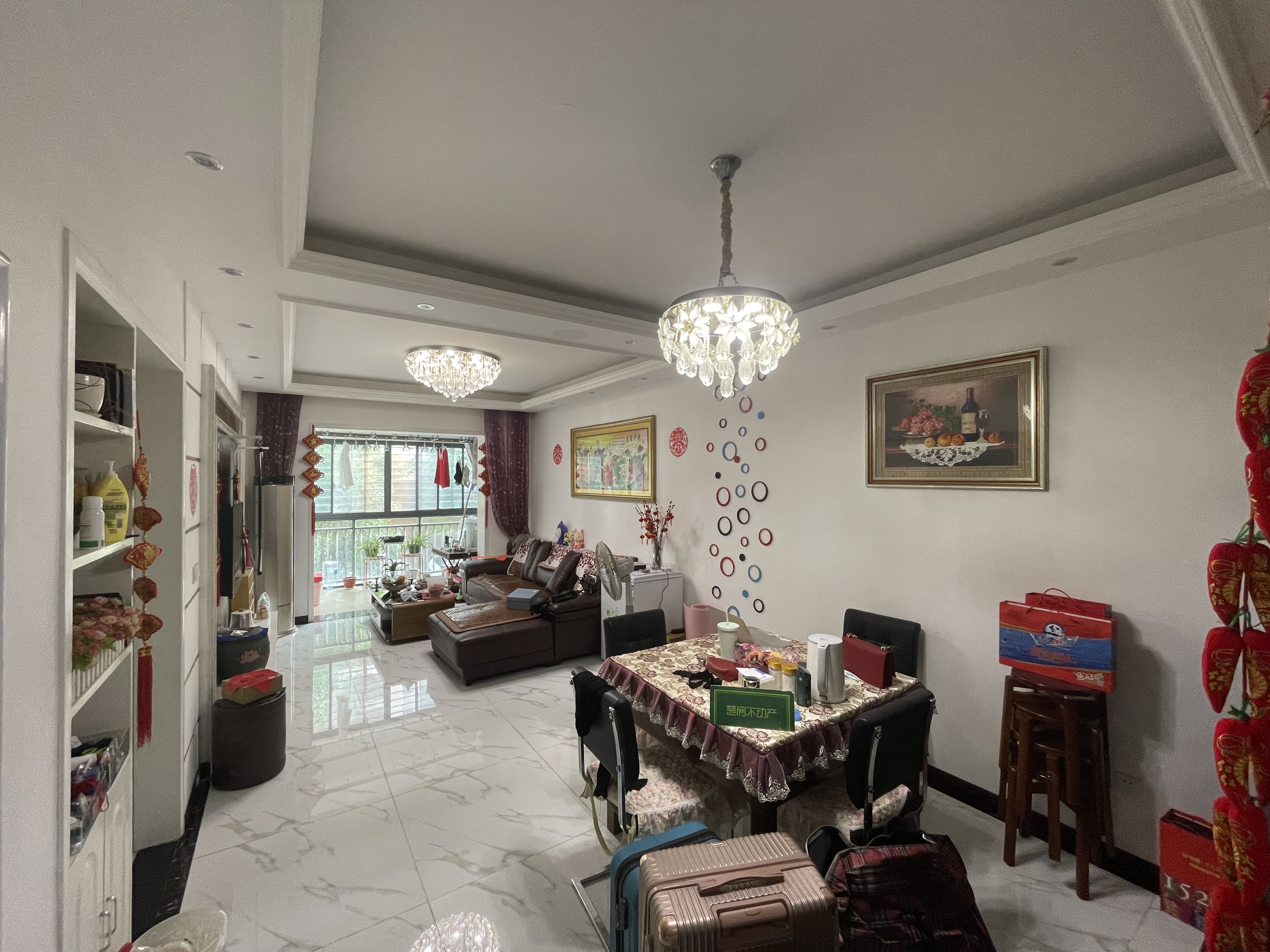 鸿昇现代城新妇幼对面精装修两房范围有小中出行方便