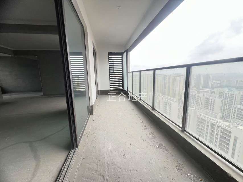 捡漏，城南，吾‮广悦‬场，包满二，不是‬顶楼，好楼层。诚心出售