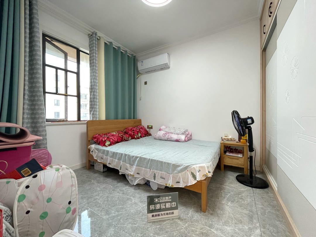 城南，荣怀，1梯1户，小高层，精装三房，好楼层，证满二