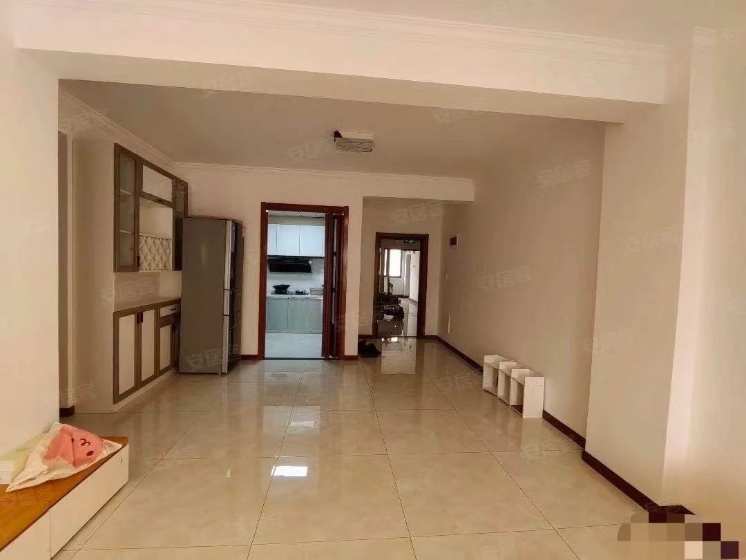 44，房东降价出售！ ​城西江滩公园旁，电梯好楼层， 老证， 过户费低，户型方正，采光好