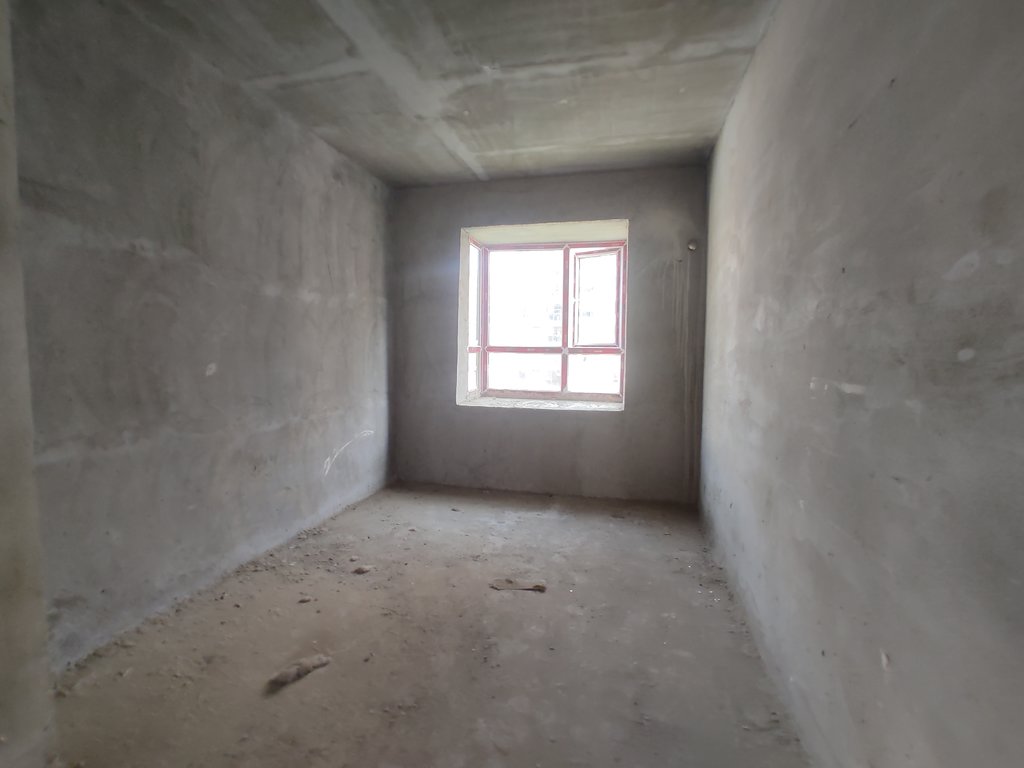 沔阳公馆.毛坯大四房.南北通透.电梯小高层.证件满二.看房方便