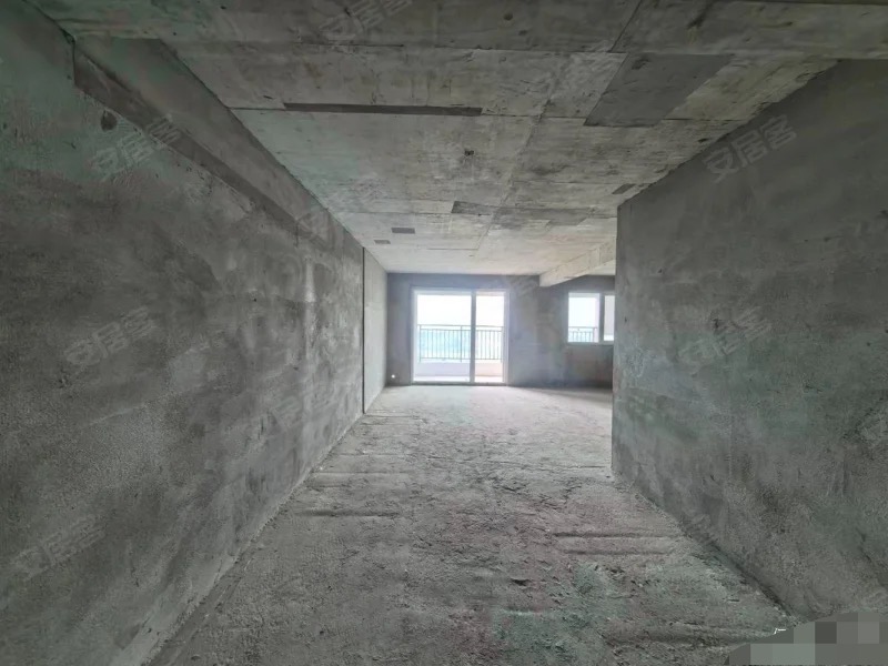 359，捡漏，城南小高层，交投满庭春，电梯好楼层15楼，单价3900元，大阳台