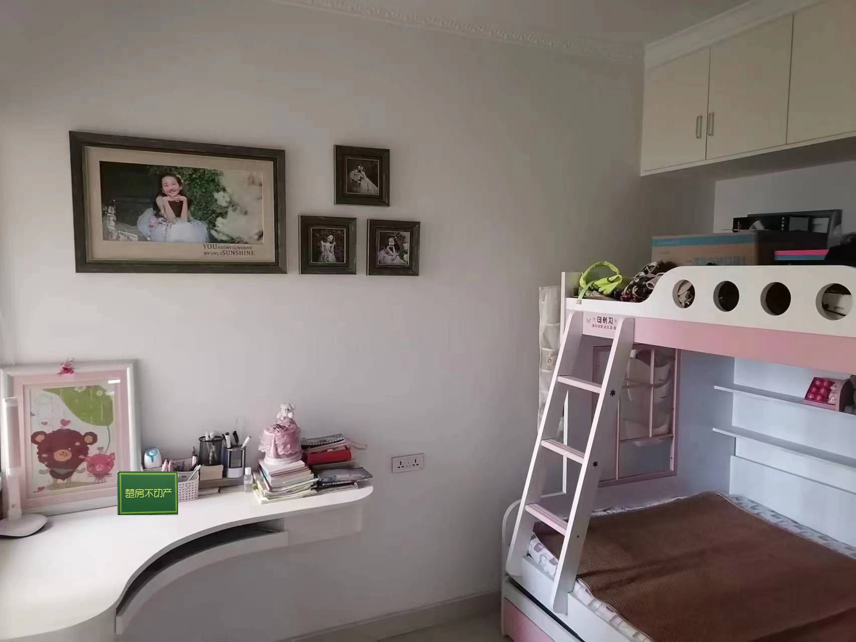 锦绣江山，精装两房，保养新，环境优美，采光好，户型方正，房东诚意出售