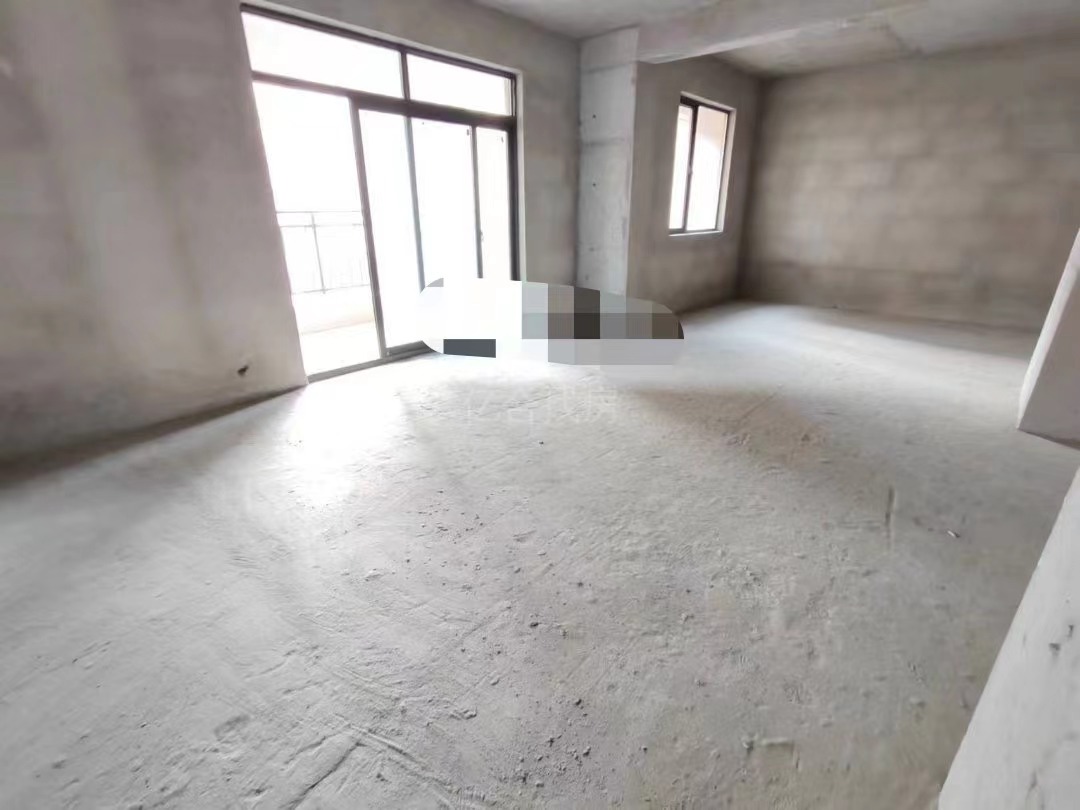 63，亏本出，荣怀小高层，好楼层 单价5700 ，证满二，三开间朝南，一梯一户