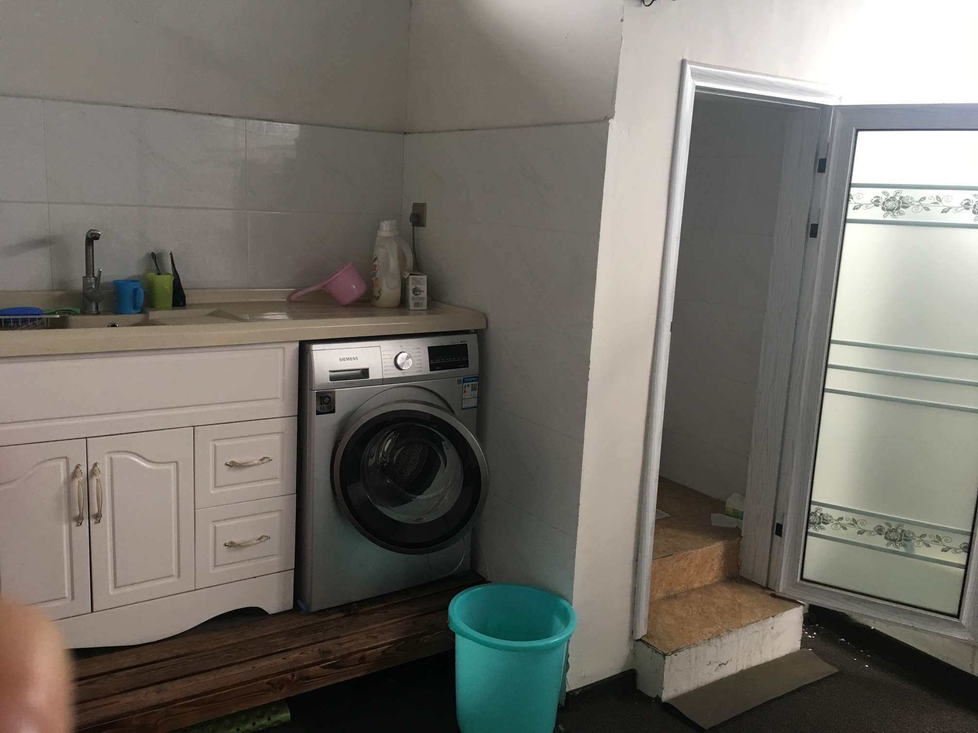 私房出售私房出售一楼门面出租中2楼自己住三楼可以出租，4楼是健身房