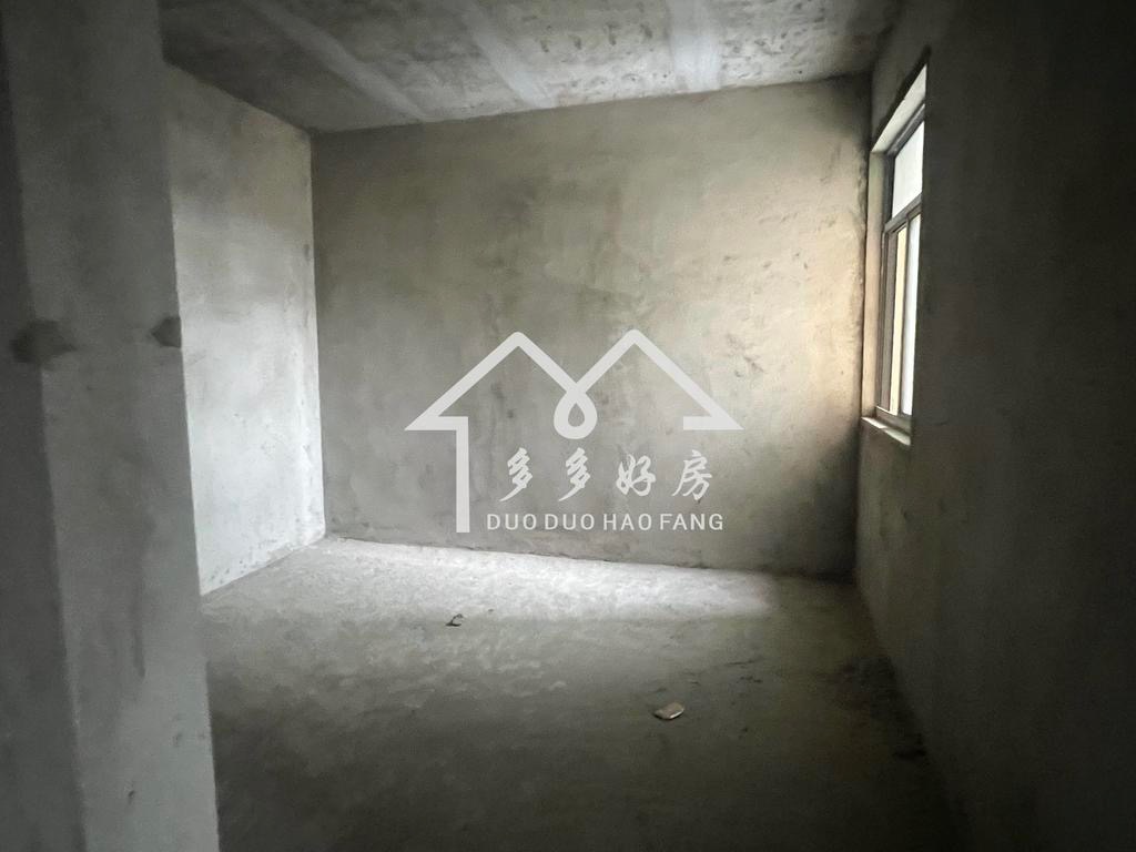 主城区，康湾一品，好房推荐，单J5300，毛坯房