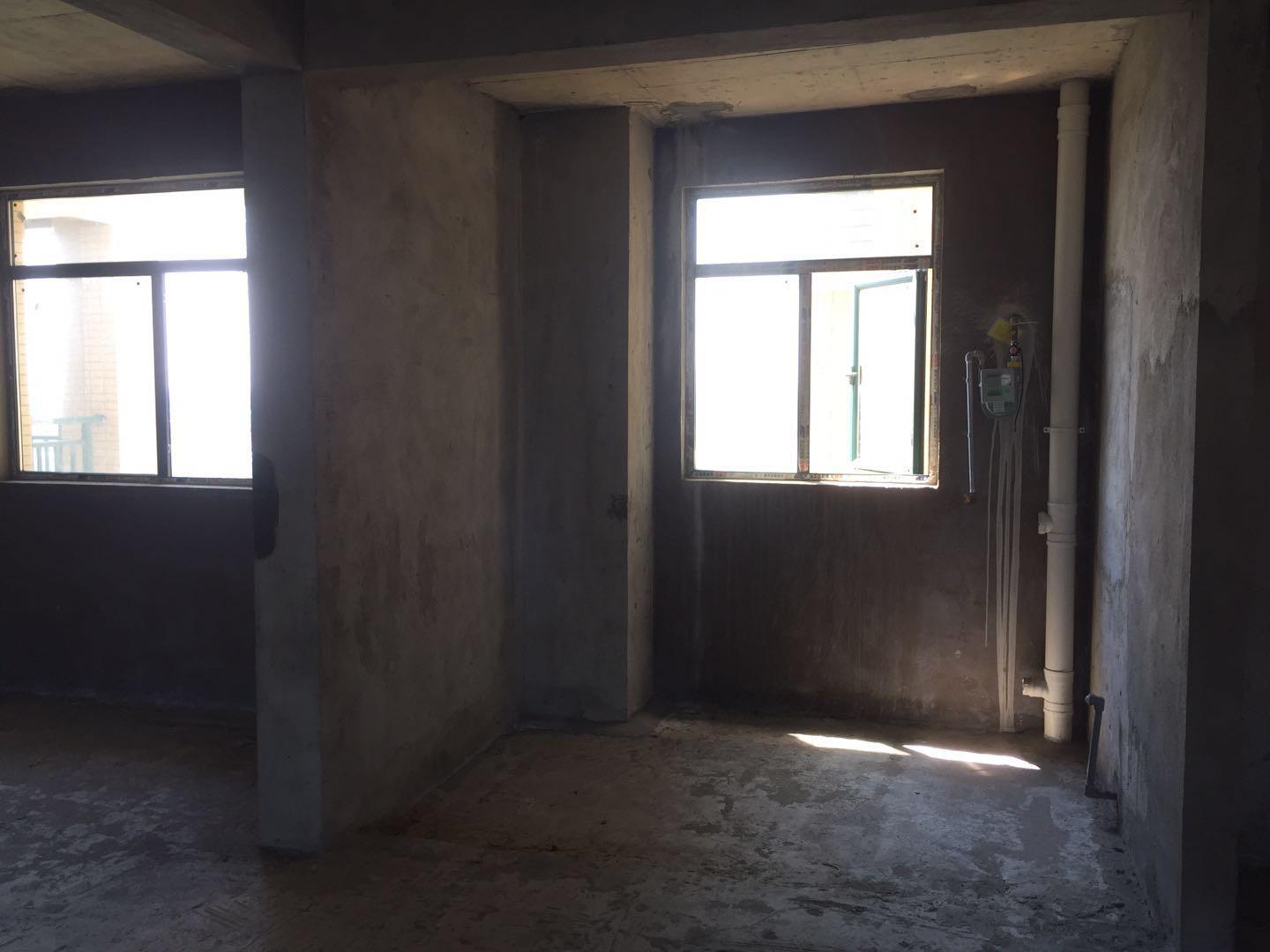 新城一号五期高层，三室两厅两卫