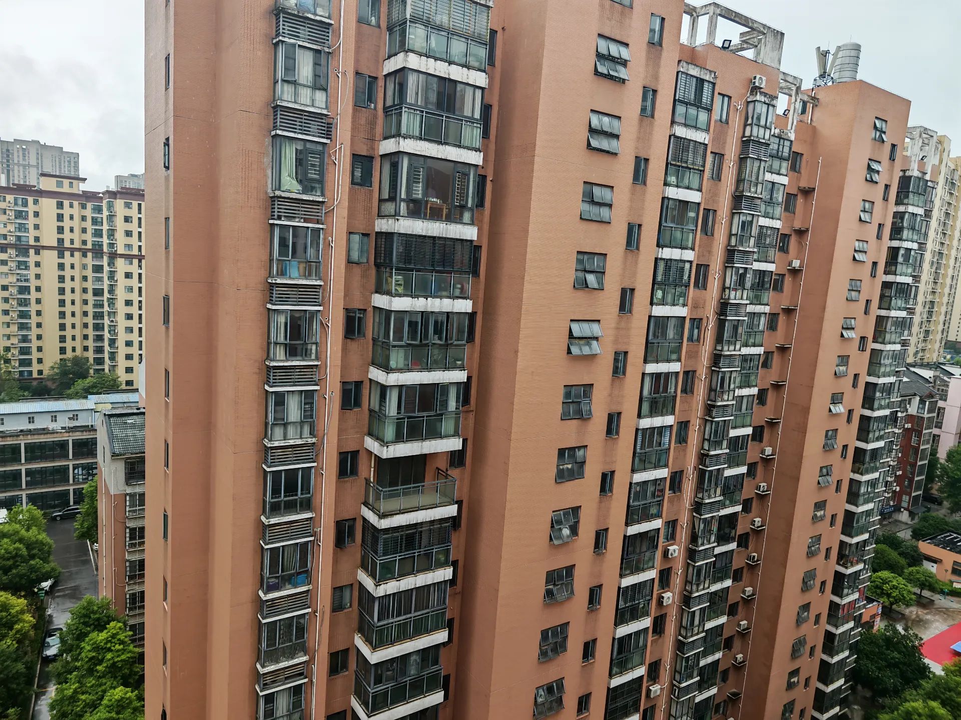 捡漏，城南，紫金城，精装三房二厅二卫，证满二，诚心出售