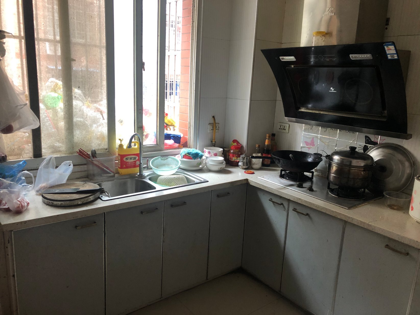 沔阳 后面步梯3楼中等装修小区有院子不动产