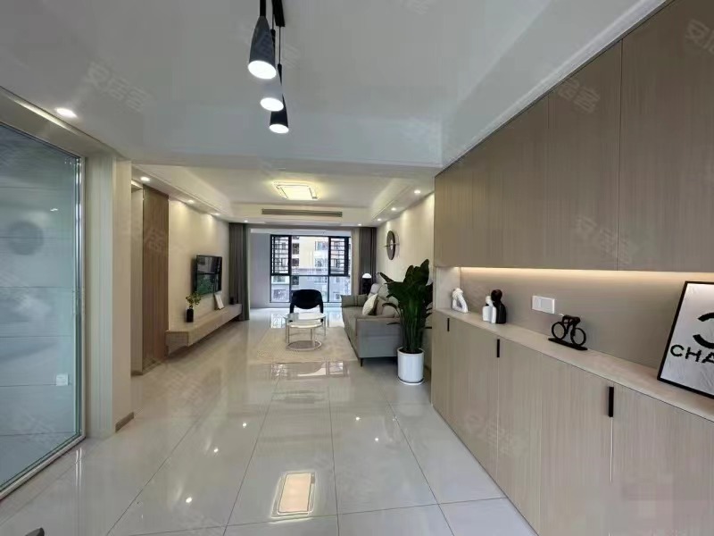 新上捡漏房，城南沔阳天泽园，精装三房两卫，南北双阳台边户，电梯小高层