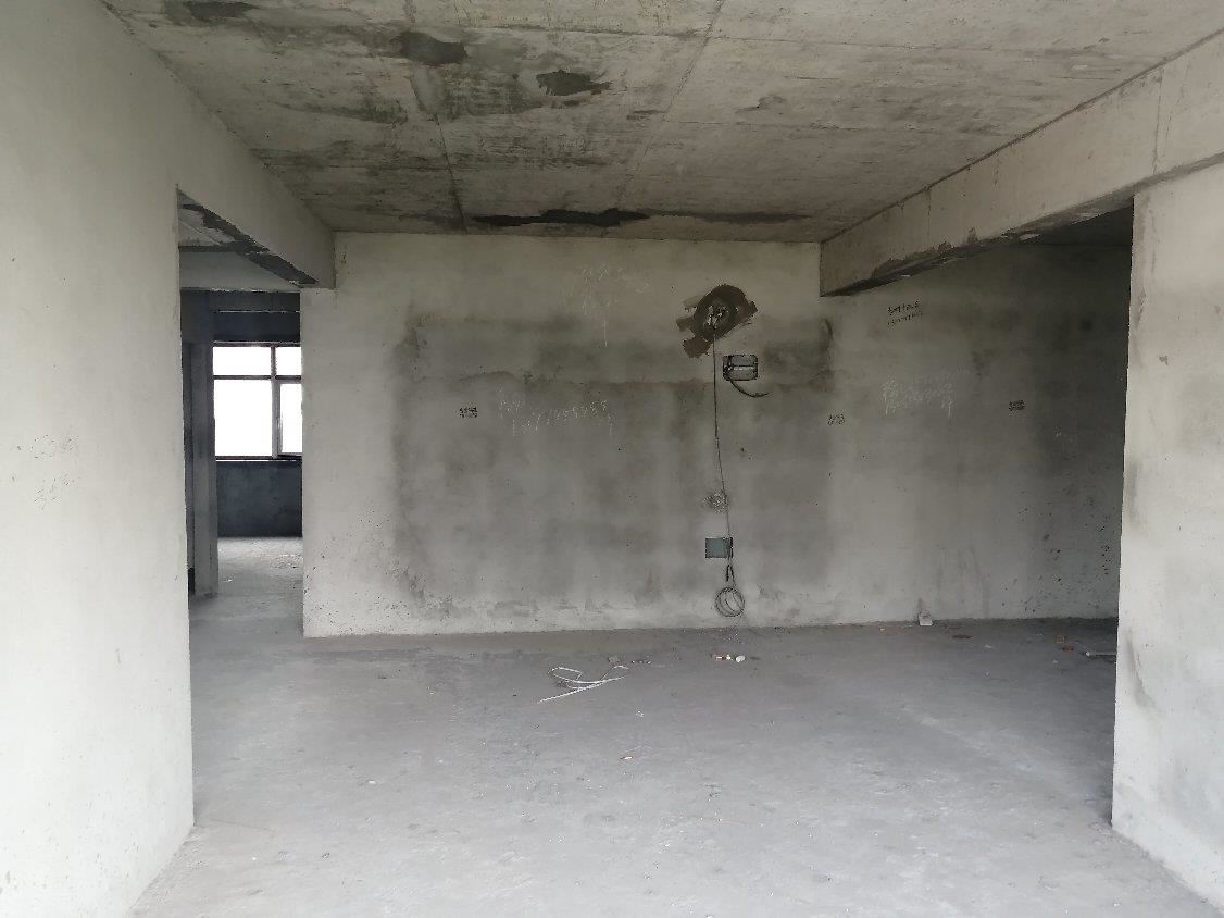 城南花园小区天诚缘，三房两厅户型方正楼层好，房东靠谱！看房方便!