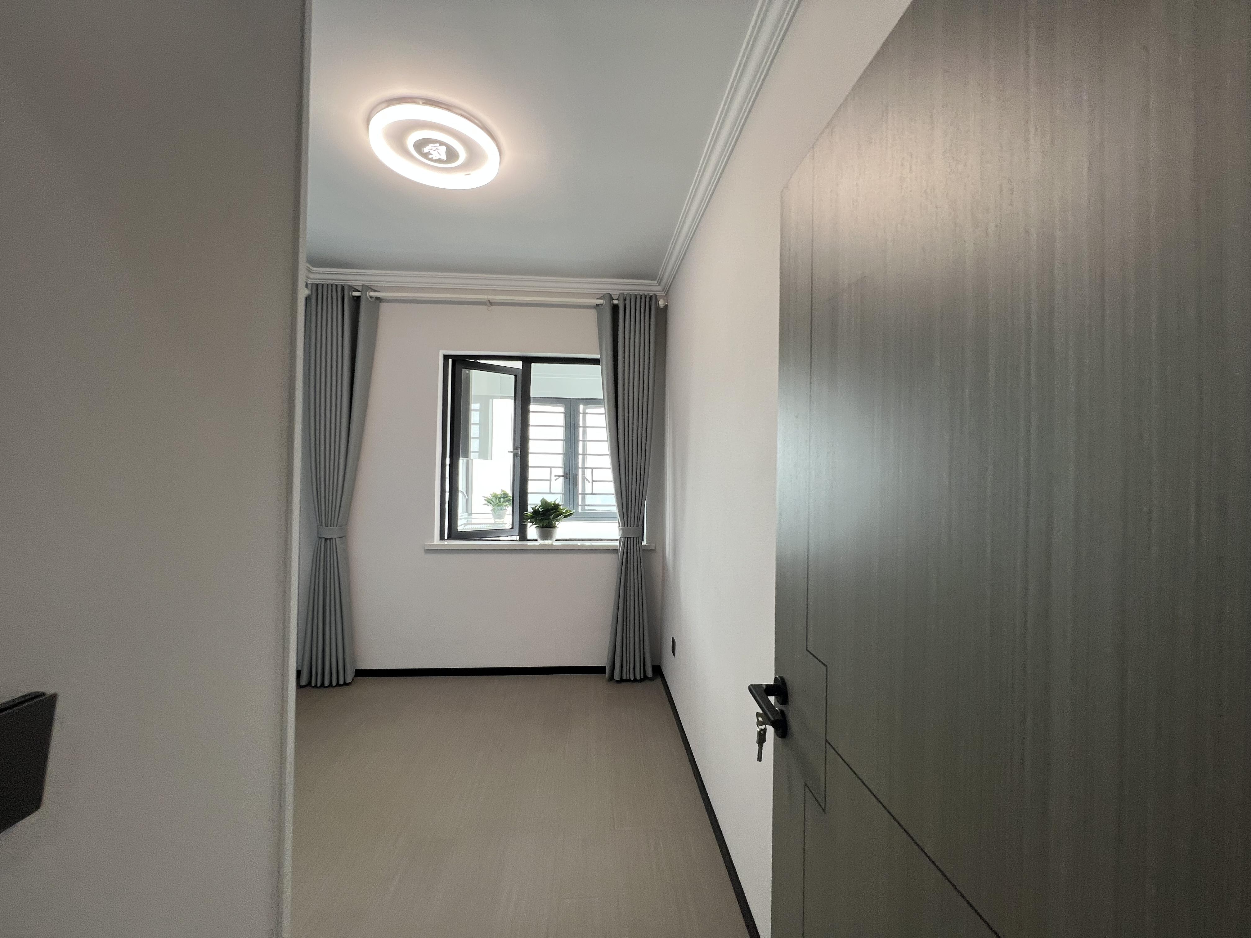 城南森林国际翡冷翠，全新装修，领包入住