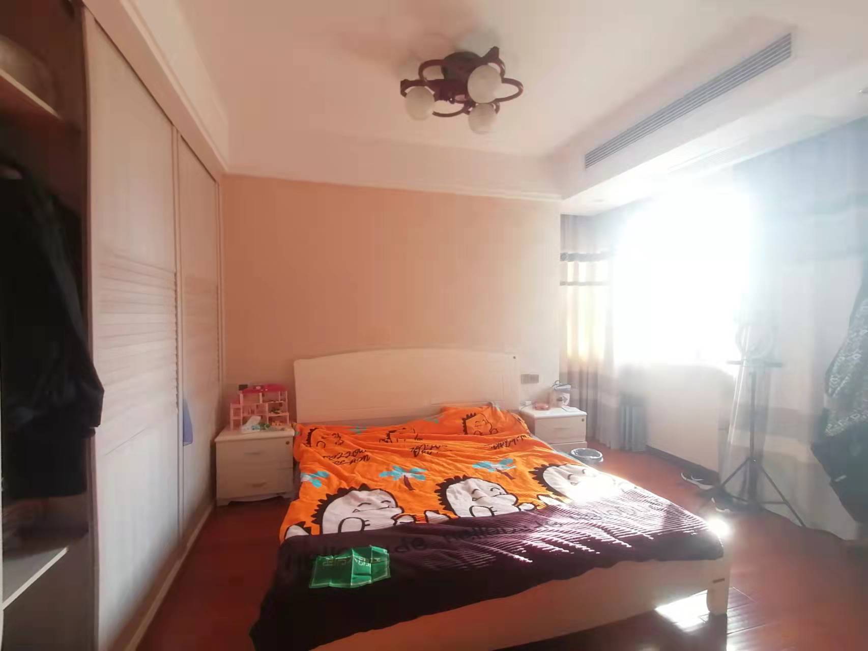 御台公馆品质小区小高层精装只卖6928每平米对面可以上学看房方便