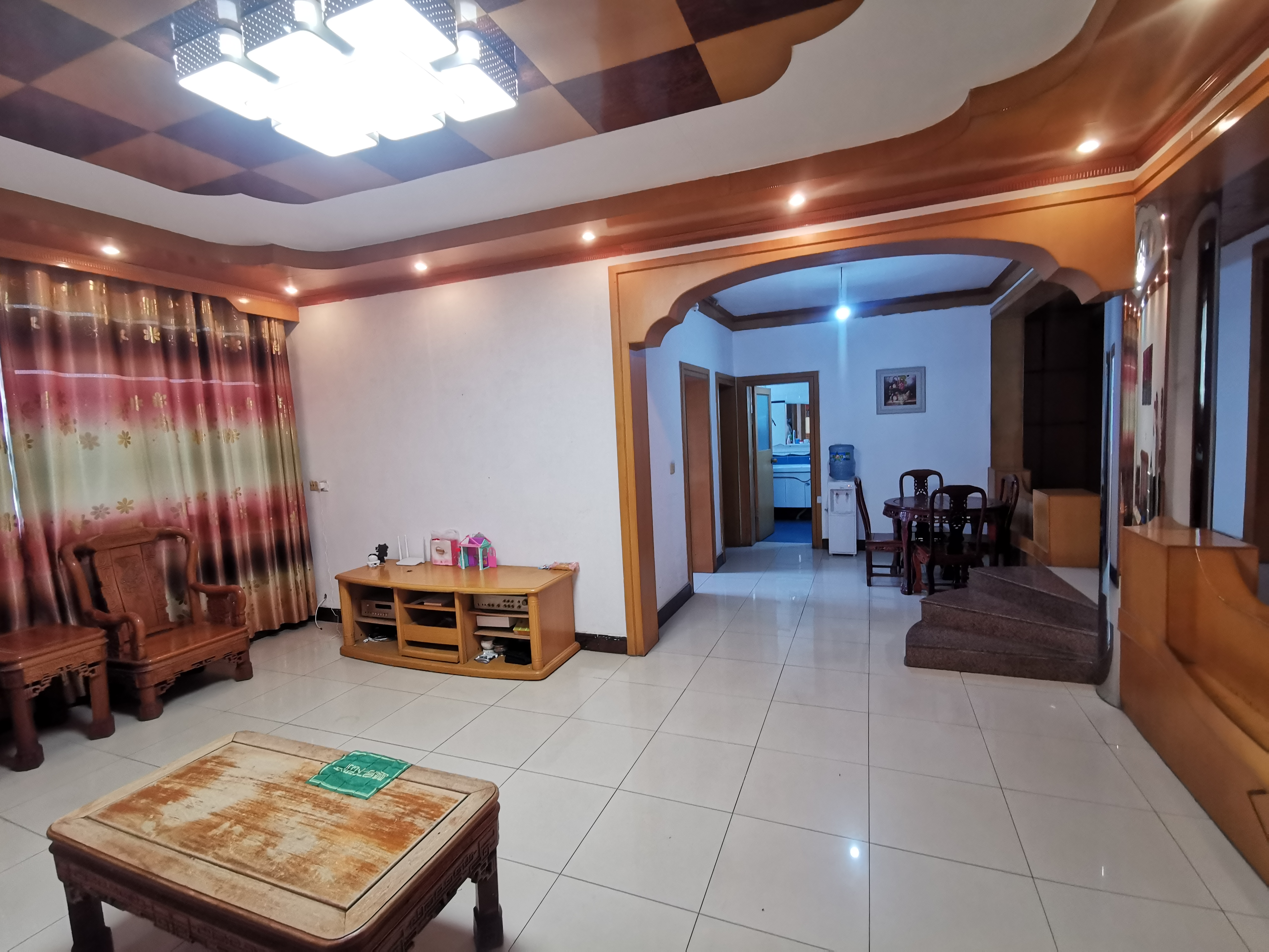 武商仙下河旁金叶大楼四房10米大阳台三房朝南诚心卖看房方便