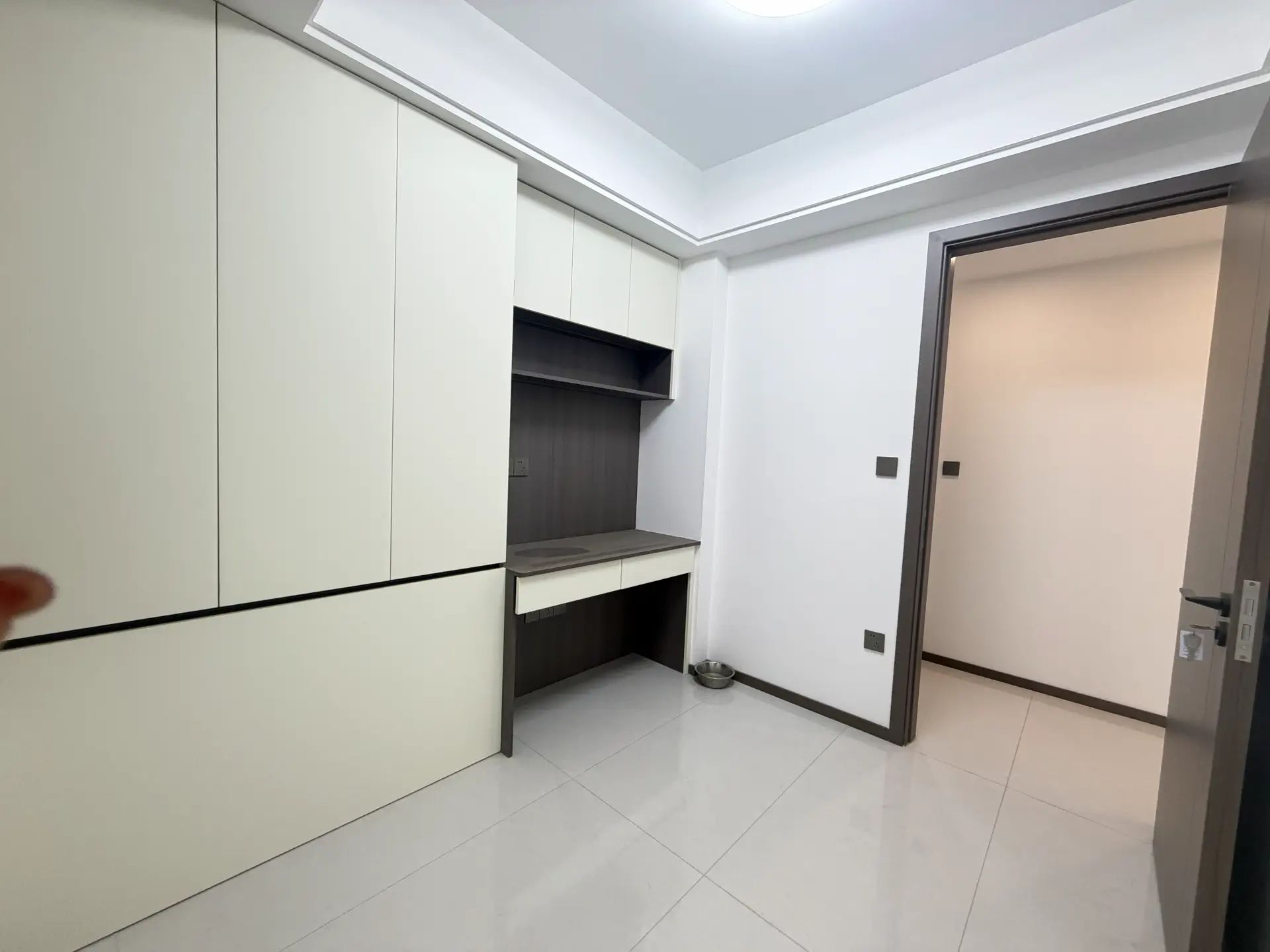 城南，吾悦华府，现房，精装房3房2卫，一天未住，4月份满二，好楼层