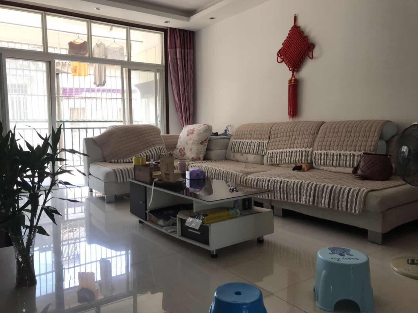 小城花园110平精装修3房2卫业主诚心卖房可压尾款