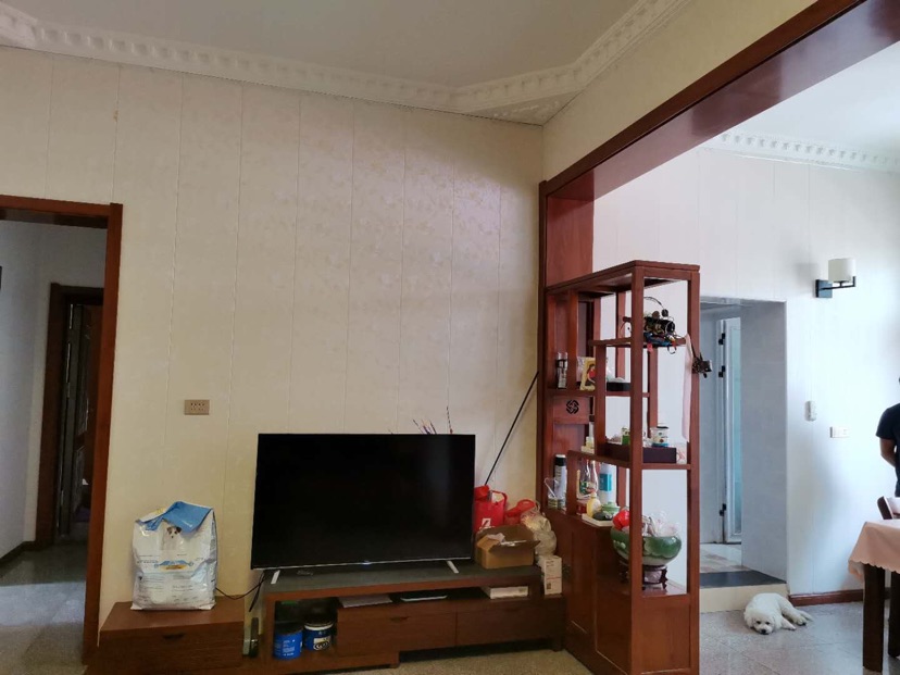 仙源 旁装修三房，陪读不错选择，证件满二，送1楼20平地下室