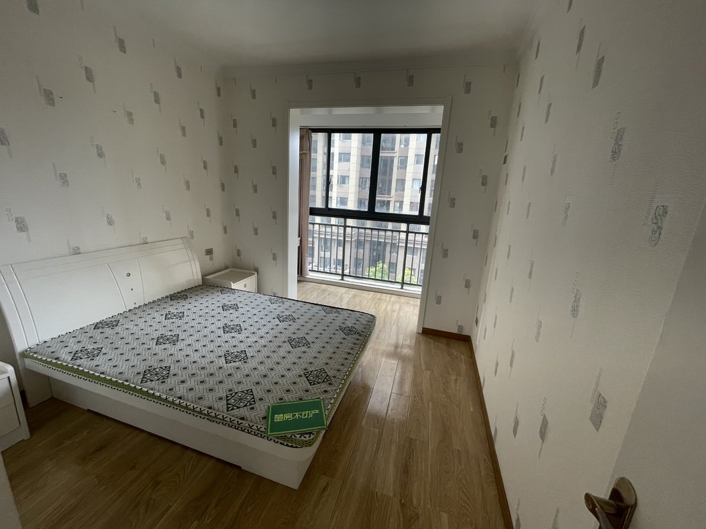 元泰未来城带装修好楼层大阳台赠送面积多新三中城南位置