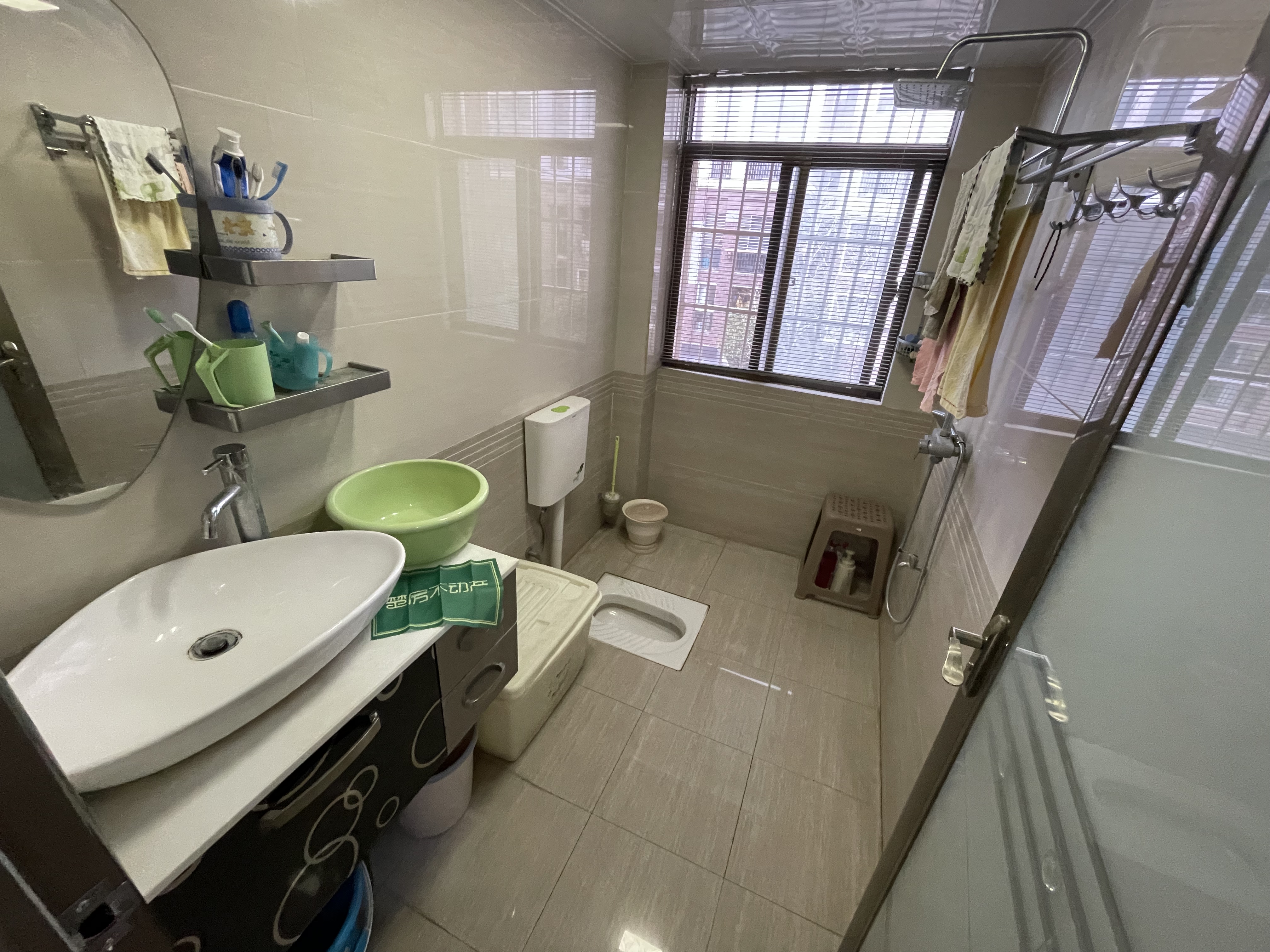 金诚花园城南金诚花园精装三房毛坯价出售看房方便