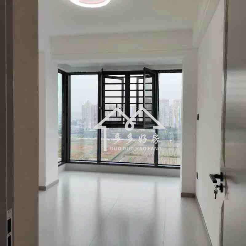 荣怀，全新装修一天未住，中间楼层