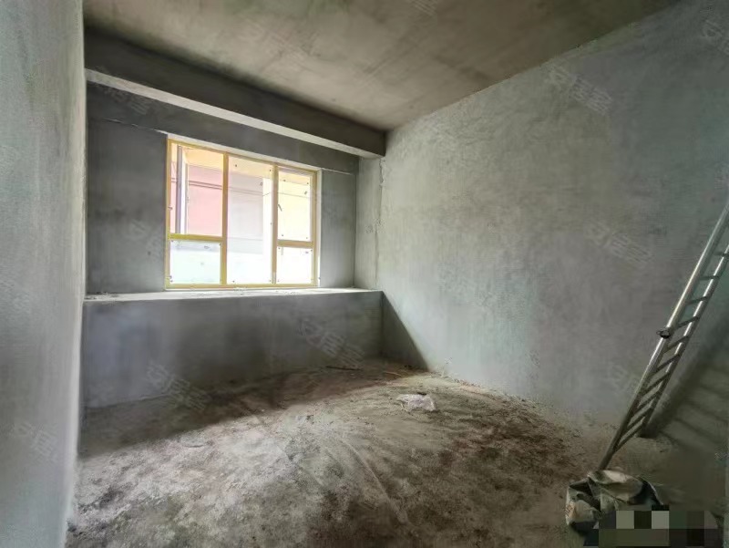 269，降价了，朝阳丽景，边户，单价5200，送大大露台，毛坯三房，南北通透