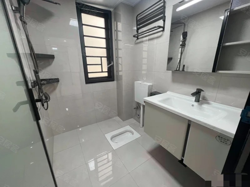 降价了，捡漏，城南沔街，城市丽景，全新精装三房，中间好楼层，好楼层，证满二