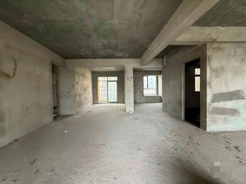 城南，新城一号，电梯好楼层19楼，南北通透，单价4600，证满五，