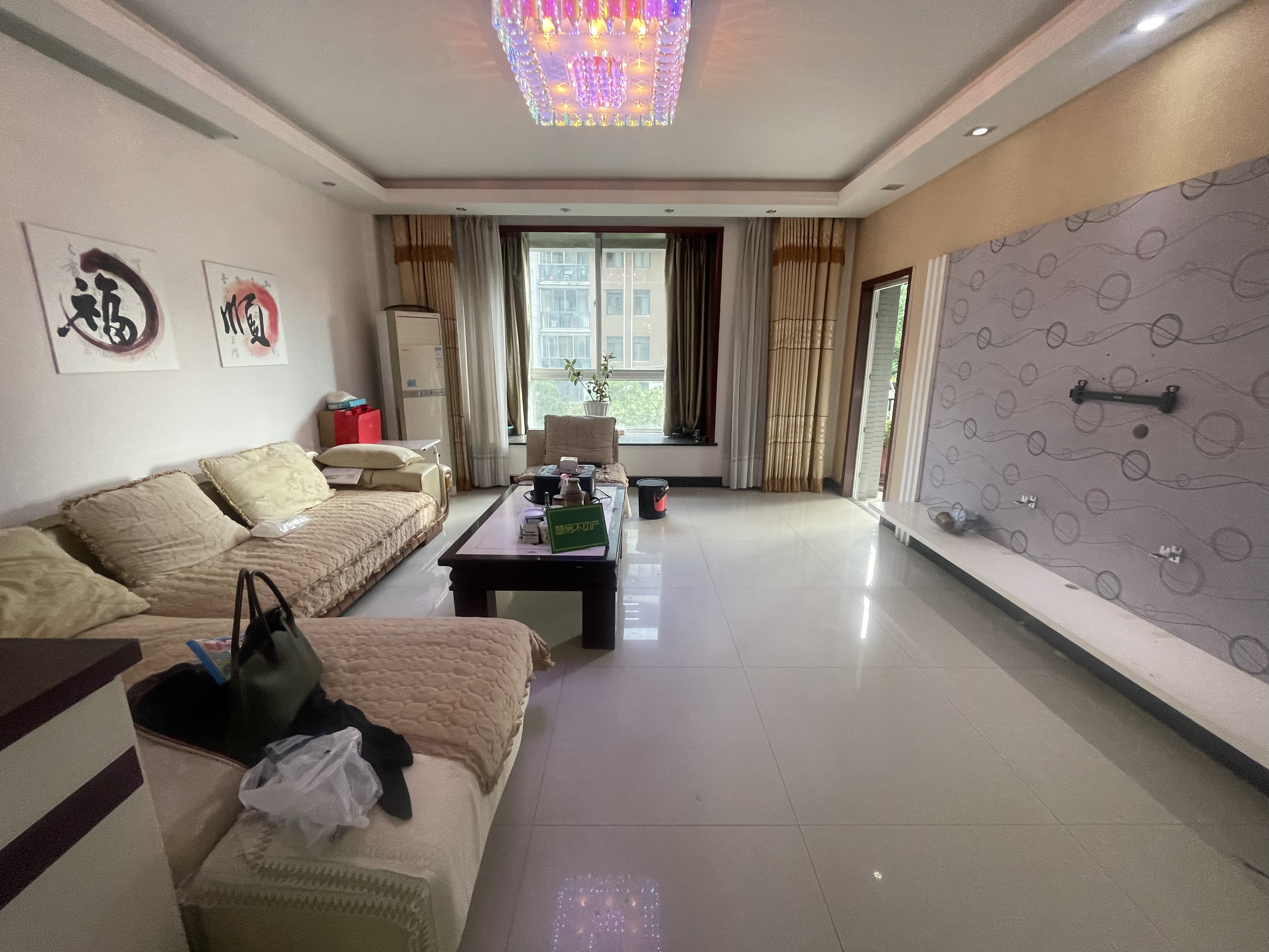 世纪雅园. 满二 .楼层好. 大户型 .适合一大家居住  . 诚意看房