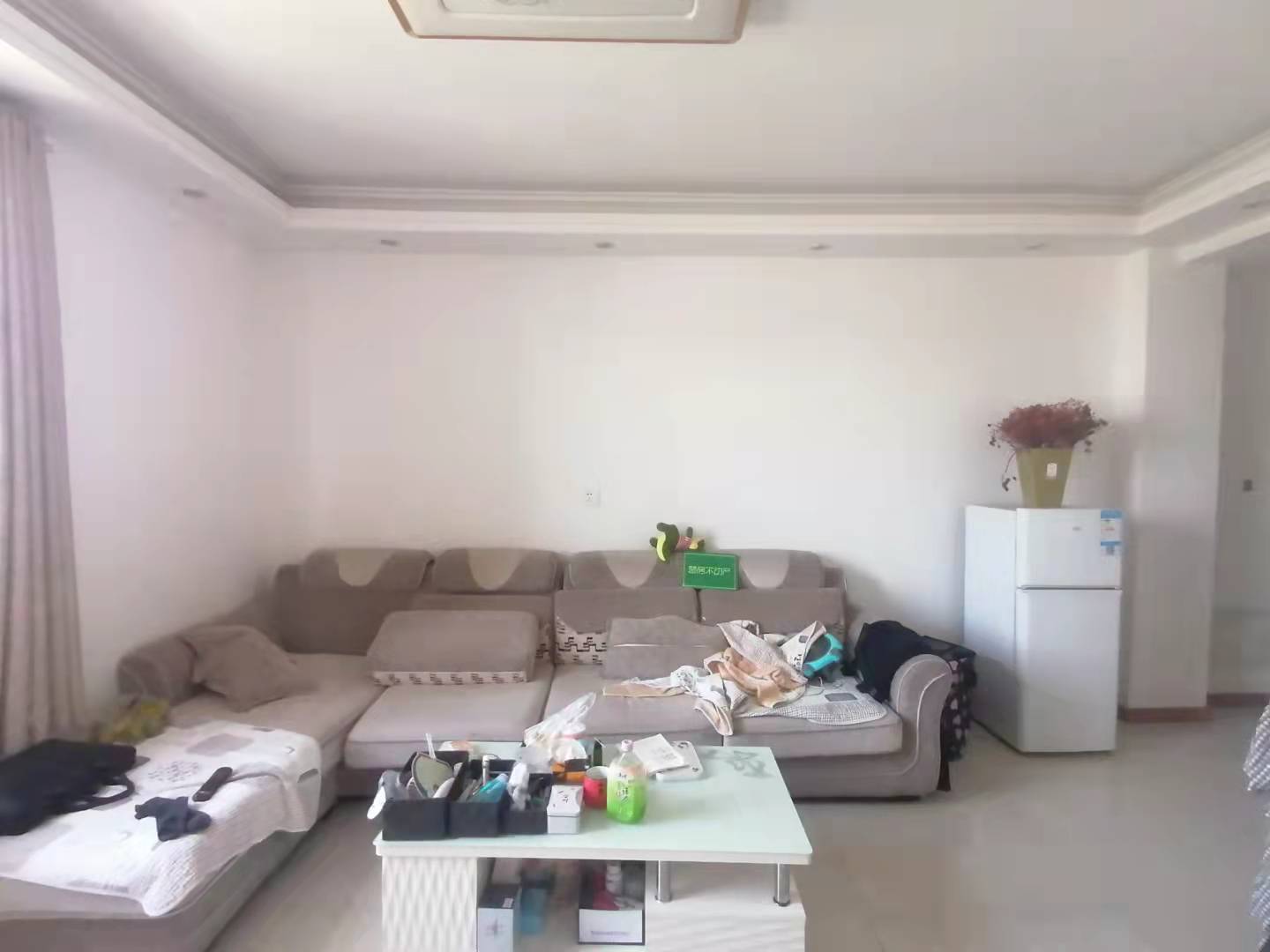 一中对面 翰墨苑 精装修 边户 采光好 证在手 可租可住 价格可谈