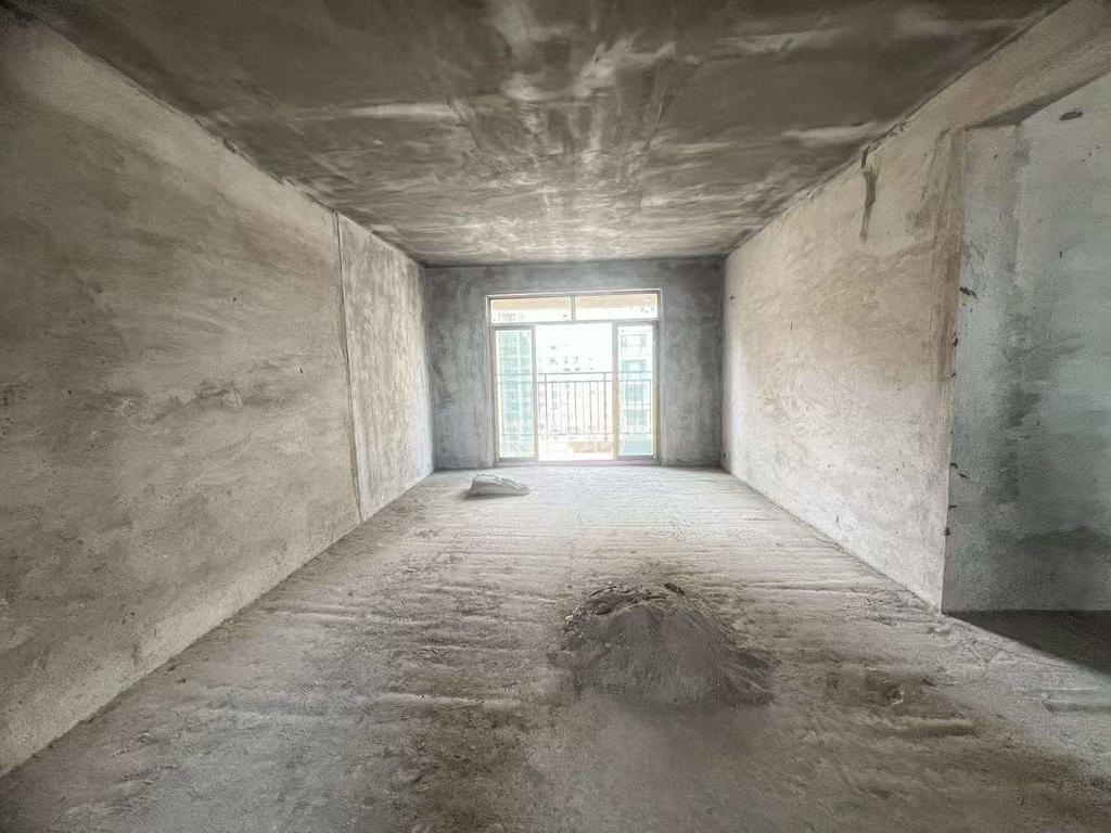 捡漏，城南，沔阳清华园，电梯小高层，毛坯3房2卫，东边户，单价5700+，双阳台，证满二