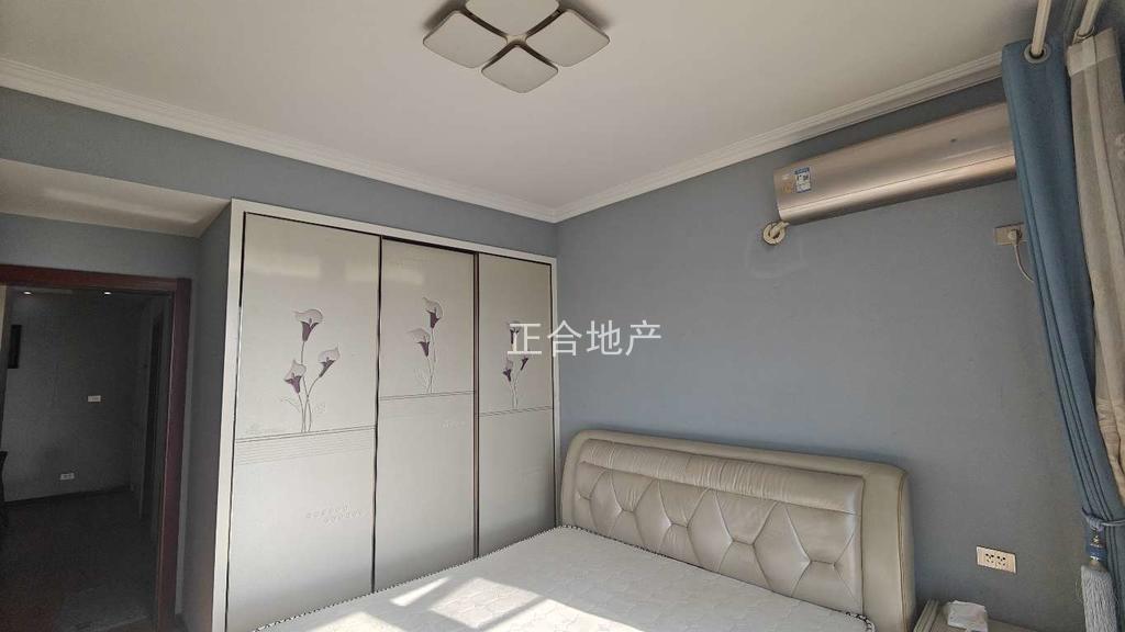 4700买城南精装电梯高层！看房电话联系