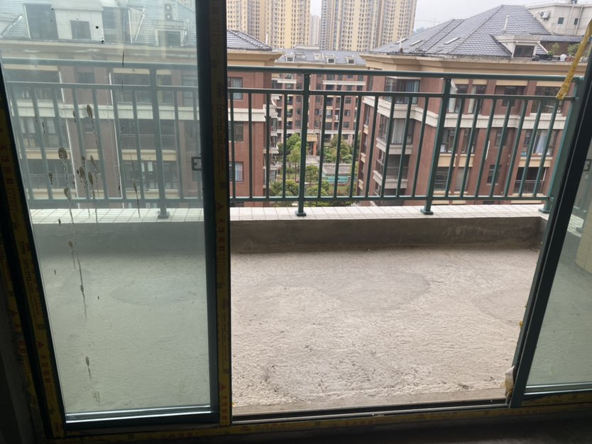 新城壹号五期花园洋房，采光好无遮挡