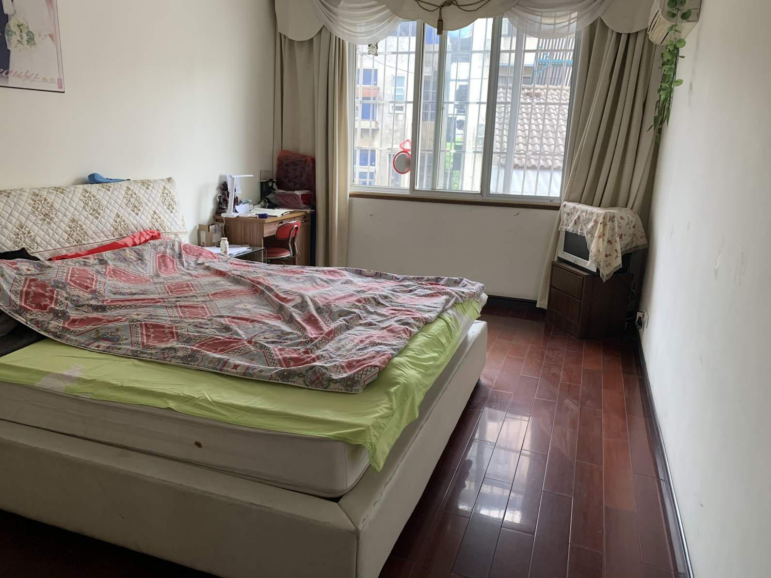 老三中附近粮仪小区证未下大户型急售