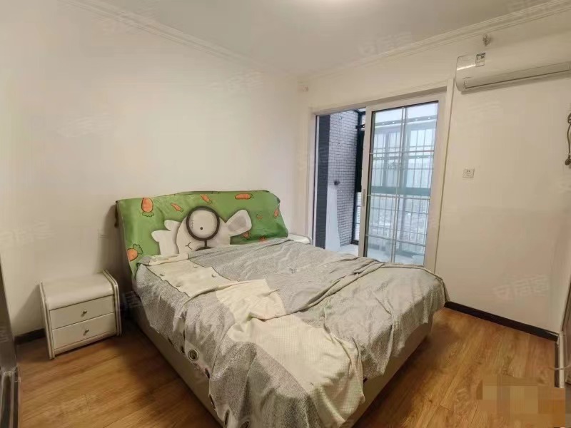 231，武商附近，浅水湾中央公园，电梯好楼层，老证，单价4700多，四房2厅，采光视野好