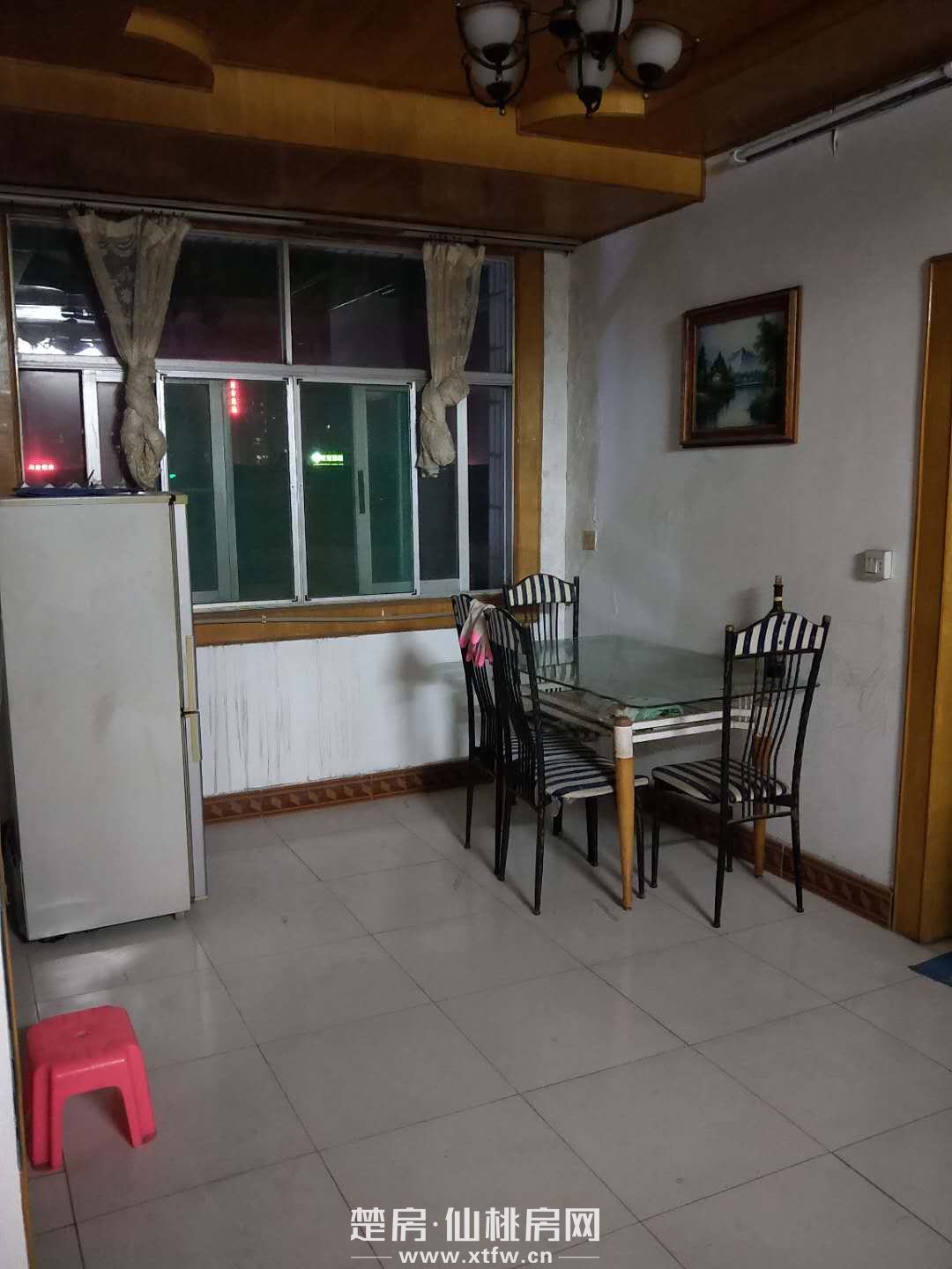 步行街旁储运公司宿舍楼