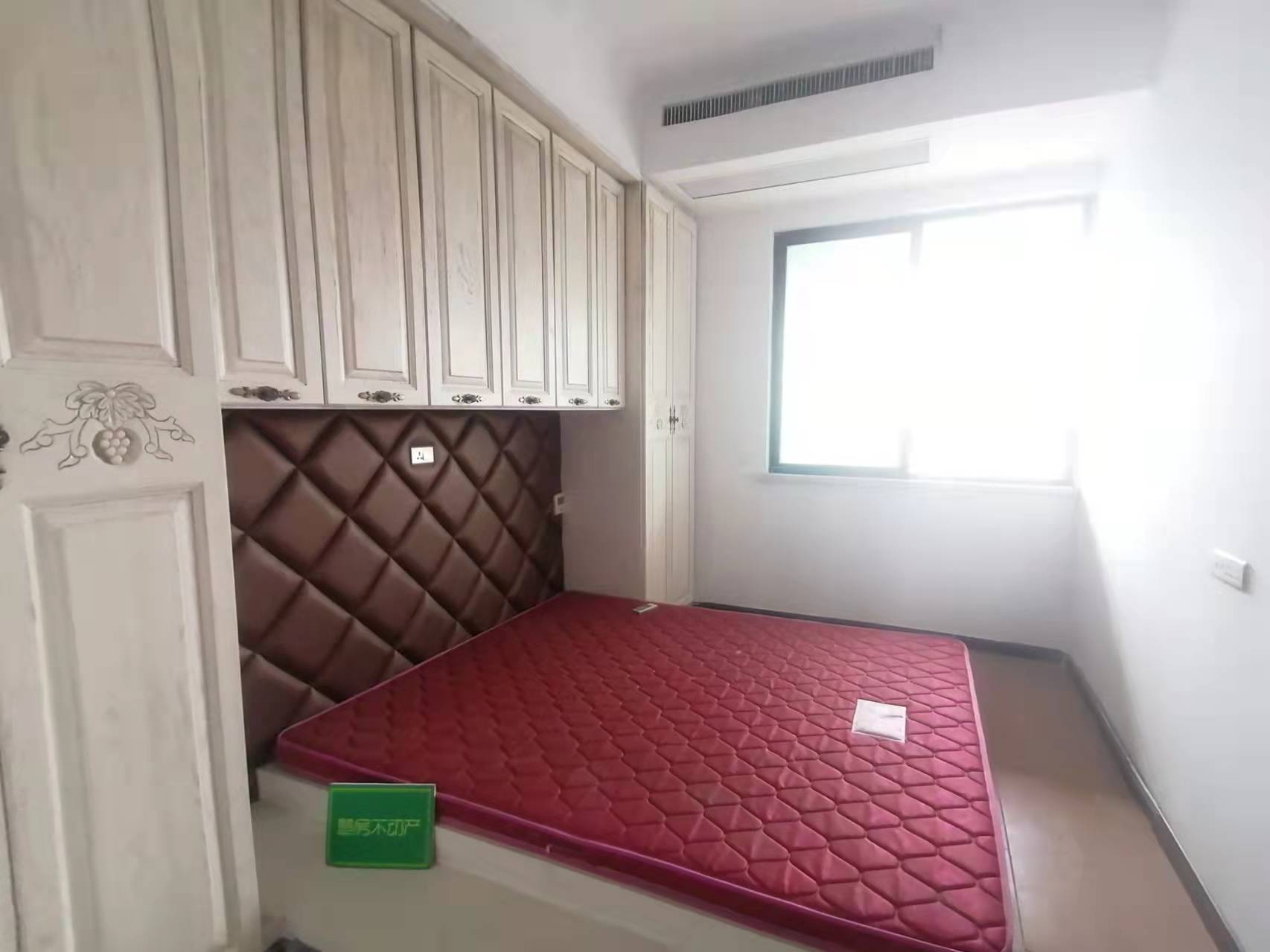 御台公馆南北通透大4房证满2年视野开阔2梯2户小高层只卖毛坯价